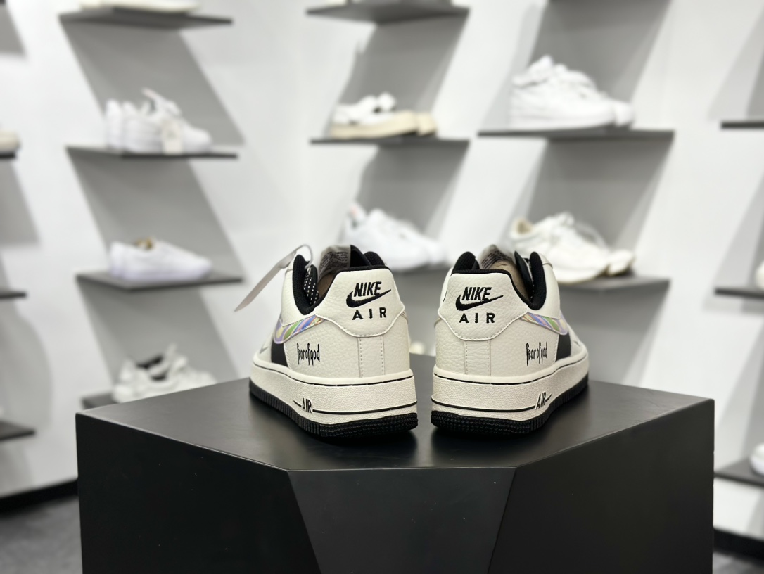 Louis Vuitton x Nike Air Force 1 07 LV8 Low”LV Monogram”空军一号板鞋“皮革米白黑牛仔LV印标” LW9279-001