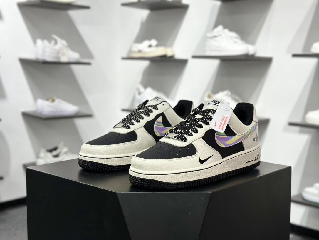Louis Vuitton x Nike Air Force 1 07 LV8 Low”LV Monogram”空军一号板鞋“皮革米白黑牛仔LV印标” LW9279-001