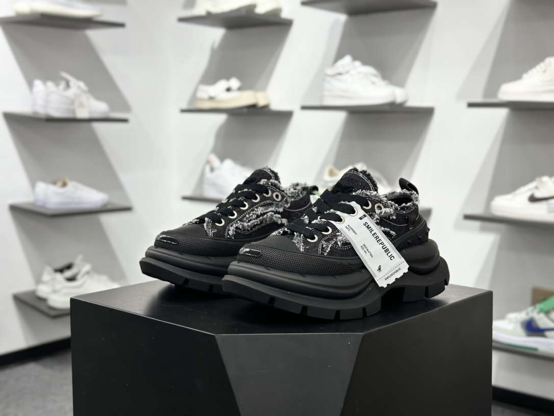 SMILEREPUBLIC SMILE QUEEN CLASSIC LOWS.SP 开口笑2.0系列松糕厚底增高低帮运动鞋“牛仔黑流苏须边”SR20240106001
