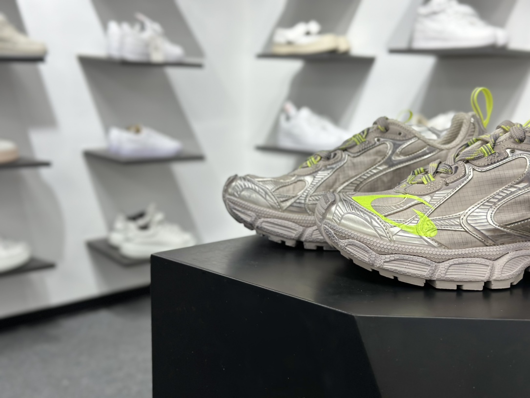 360 Balenciaga Phantom Sneaker 3XL 巴黎世家全新十代半潮流跑鞋 734734 WXLCR 2077-Chinese UA Cheap High Quatity Brand Clothes Bags handbags Sneakers wholesale wholesaler seller from China Factory suppliers Fashion Clothing Shoes best Quality Beautiful Price 360 Balenciaga Phantom Sneaker 3XL 巴黎世家全新十代半潮流跑鞋 734734 WXLCR 2077