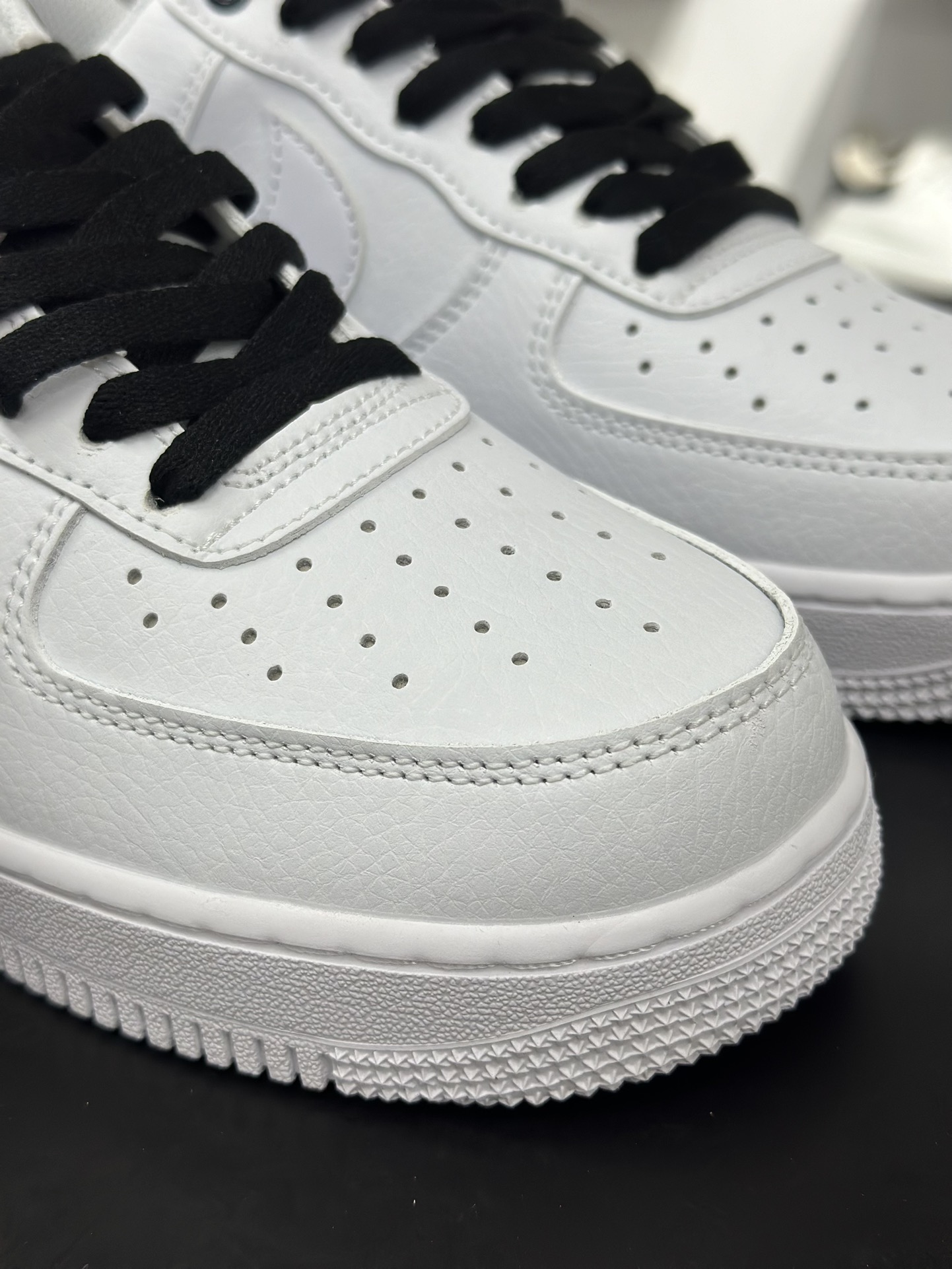 220 Nike Air Force 1 Low 07 白黑十字架
