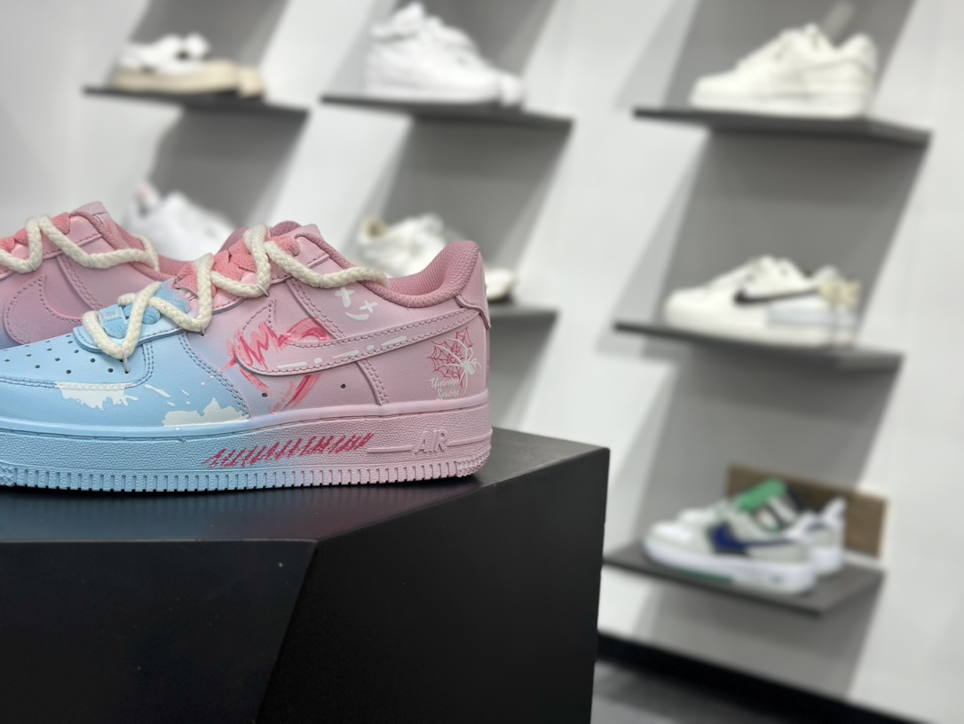260 Nike Air Force 1 Low 粉蓝蛛心 QX2032-707