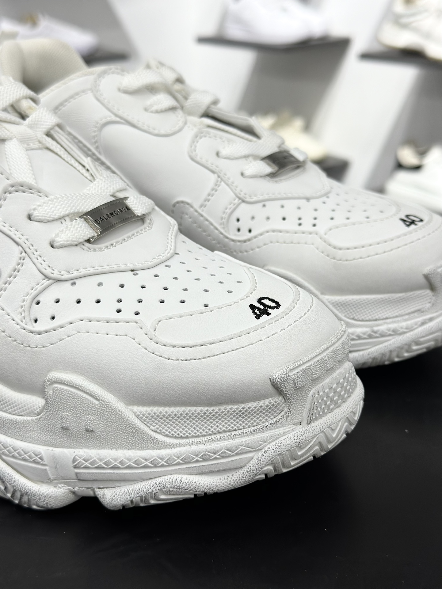 400 Balenciaga Triple S Trainers Sneaker”Beige/Red Black/LOGO”三倍增系列低帮老爹鞋-Chinese UA Cheap High Quatity Brand Clothes Bags handbags Sneakers wholesale wholesaler seller from China Factory suppliers Fashion Clothing Shoes best Quality Beautiful Price 400 Balenciaga Triple S Trainers Sneaker”Beige/Red Black/LOGO”三倍增系列低帮老爹鞋