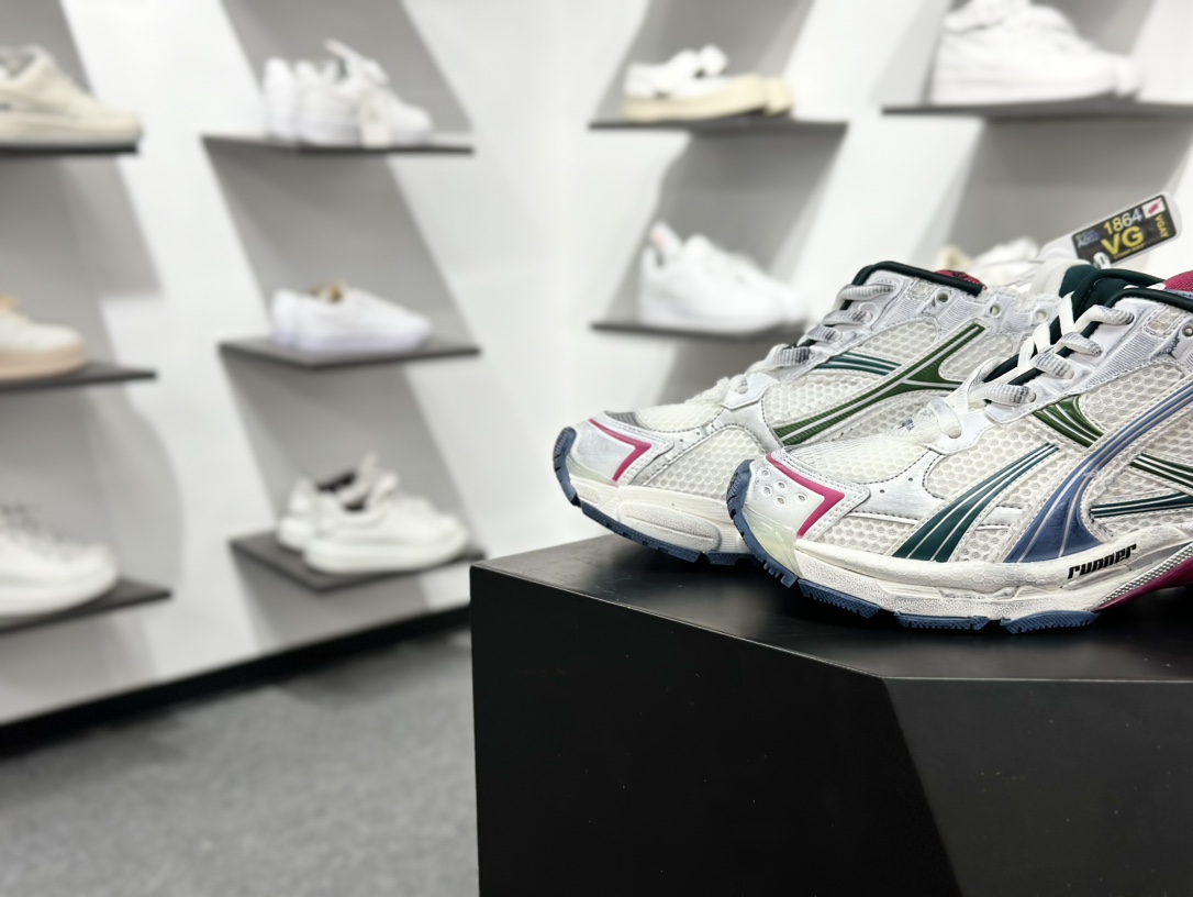 480 巴黎世家BALENCIAGA Runner Sneaker”Dark Grey/Black/Silver”2.0 慢跑鞋 772767 W3RMU 9934-Chinese UA Cheap High Quatity Brand Clothes Bags handbags Sneakers wholesale wholesaler seller from China Factory suppliers Fashion Clothing Shoes best Quality Beautiful Price 480 巴黎世家BALENCIAGA Runner Sneaker”Dark Grey/Black/Silver”2.0 慢跑鞋 772767 W3RMU 9934