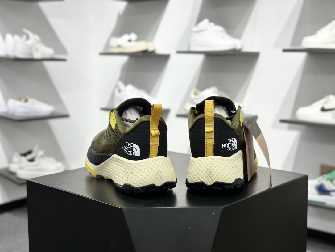 200 北面THE M THERMOBALL TRACTION MULE V 舒适户外运动越野登山鞋 A83N32415