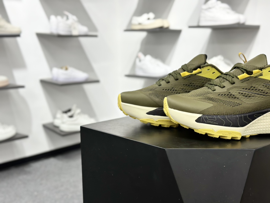 200 北面THE M THERMOBALL TRACTION MULE V 舒适户外运动越野登山鞋 A83N32415