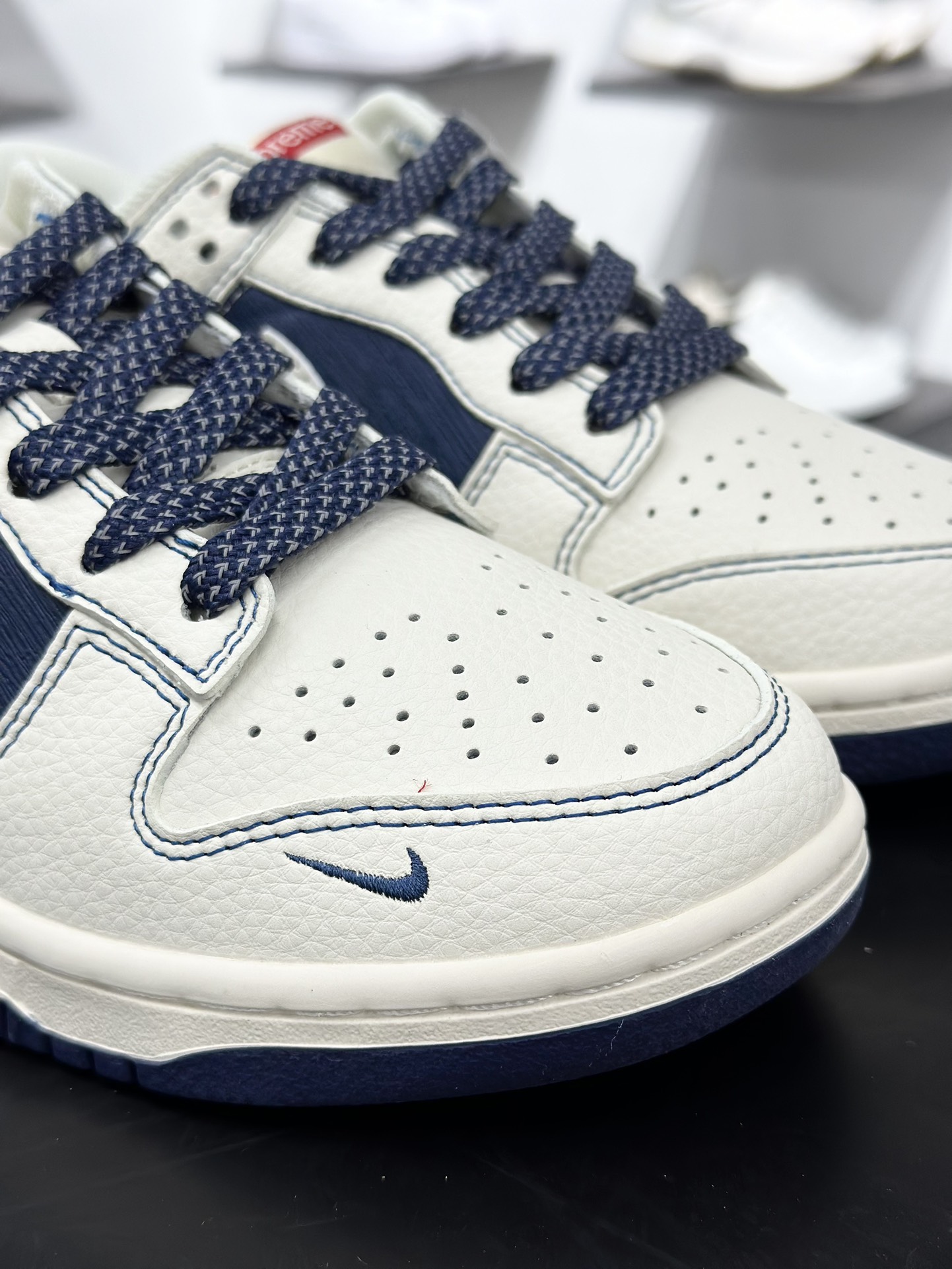 280 Nike SB Dunk Low Supreme联名 JP1628-009