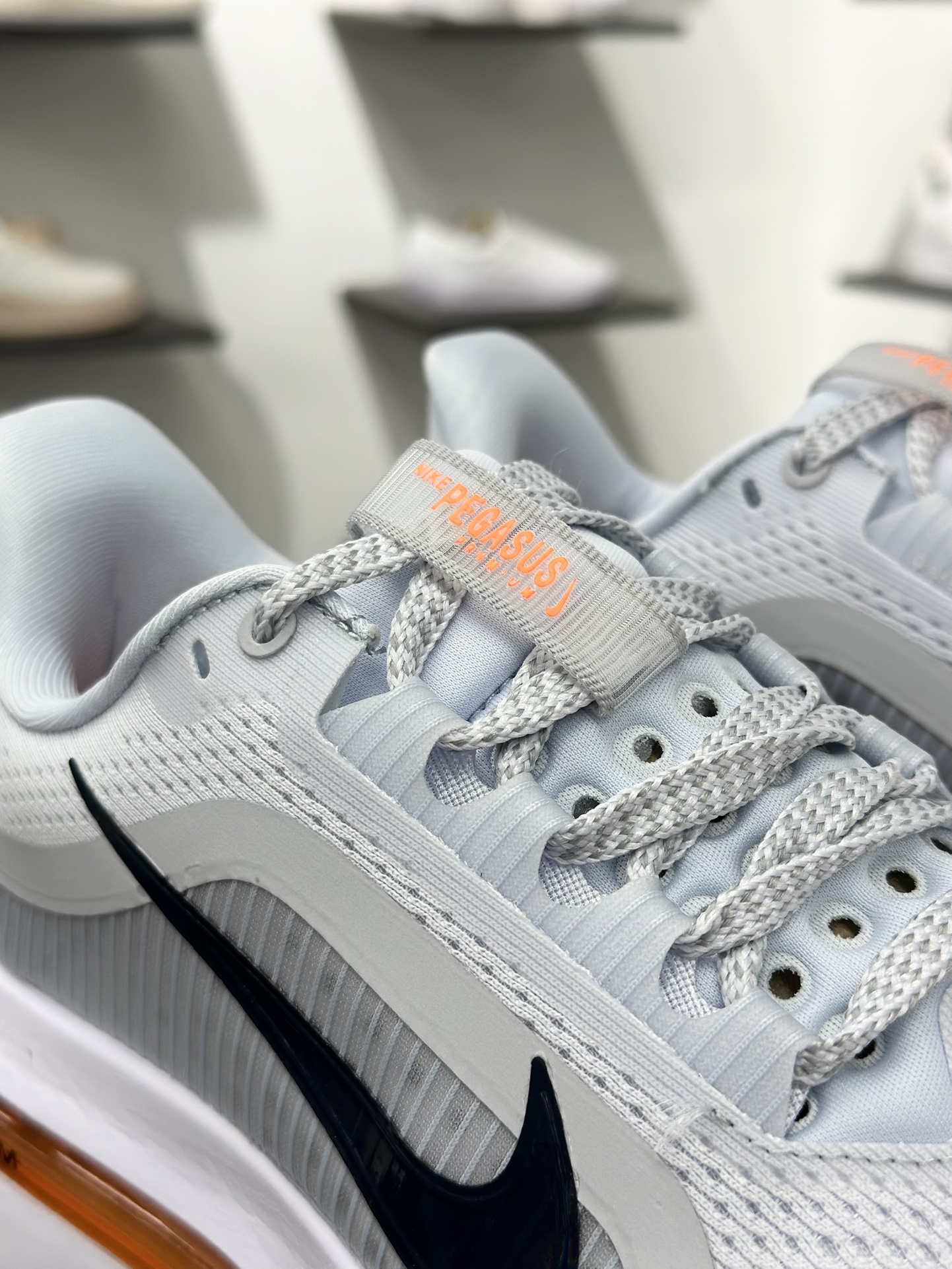 180 NK Pegasus Premium 飞马全掌气垫跑步运动鞋 HQ2592-002