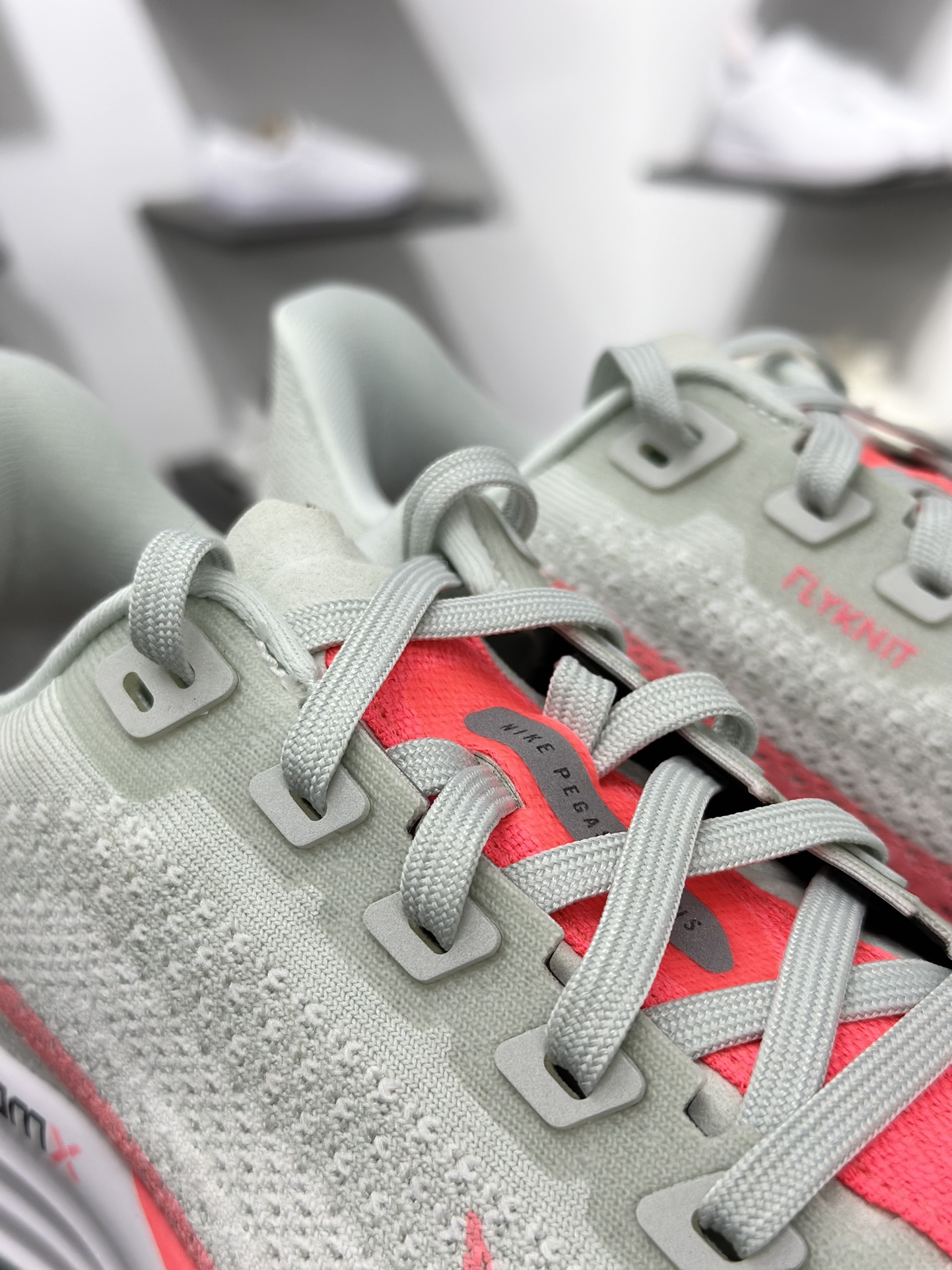 200 Nike REACTX PEGASUS Plus 飞马跑步鞋 FQ7262-001