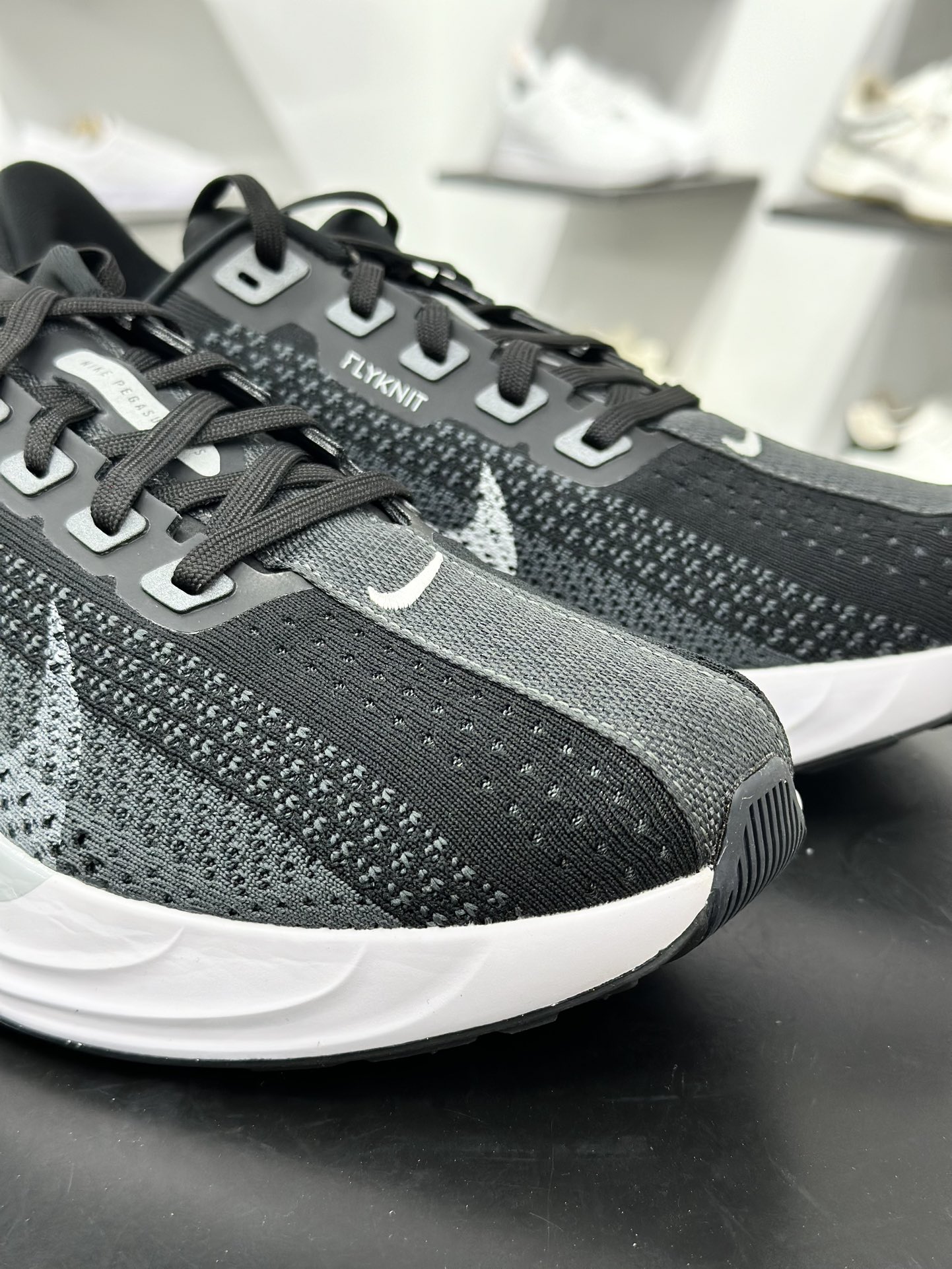 200 Nike REACTX PEGASUS Plus 飞马跑步鞋 FQ7262-002