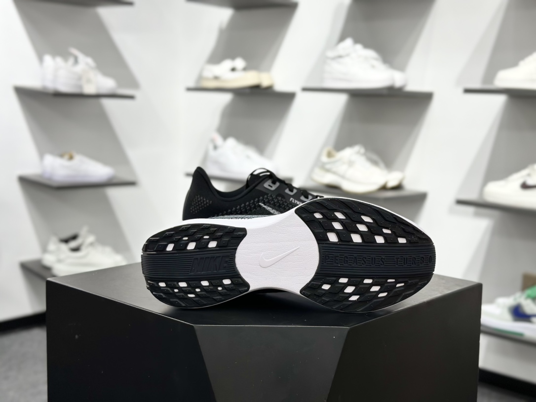 200 Nike REACTX PEGASUS Plus 飞马跑步鞋 FQ7262-002