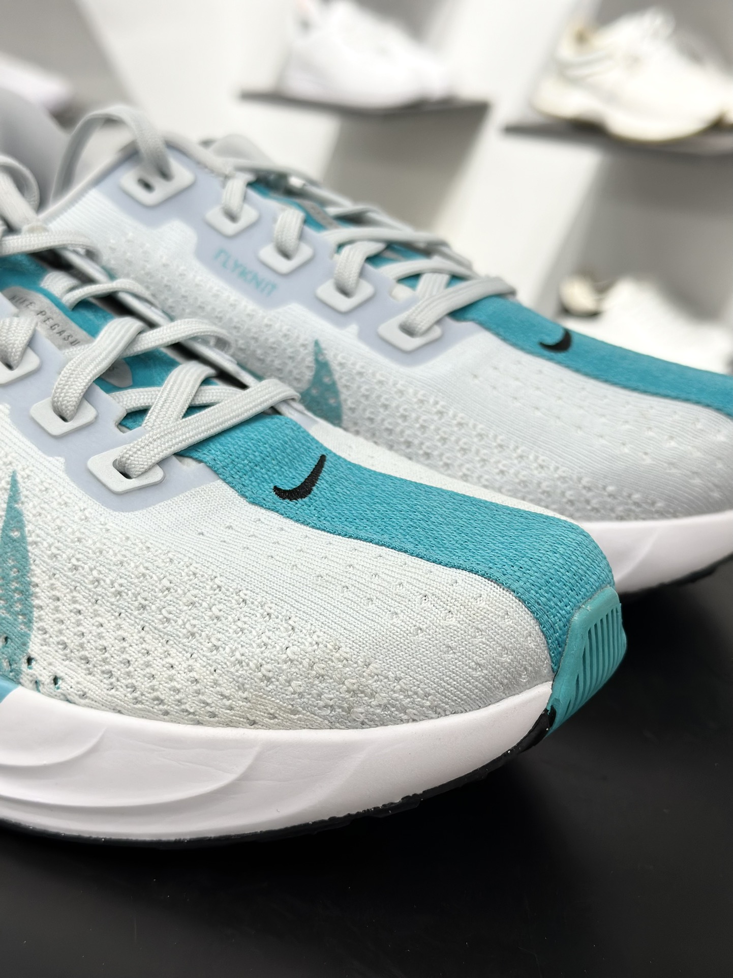 200 Nike REACTX PEGASUS Plus 飞马跑步鞋 FQ7262-004