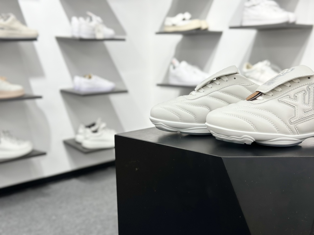 360 Footprint Soccer 2025 白色 东莞支线订单 奢侈品工艺 1AHDOE