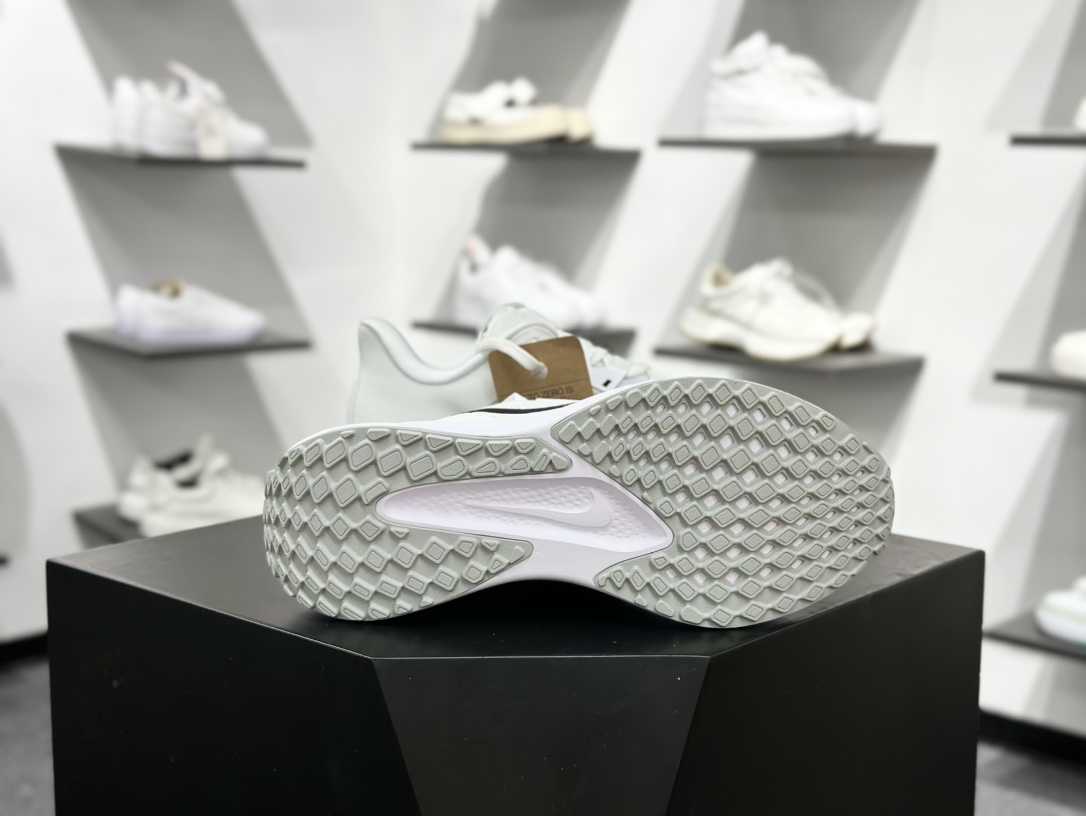 180 Nike Quest 6极速6代 网面透气 时尚休闲跑步鞋 FD6033-100