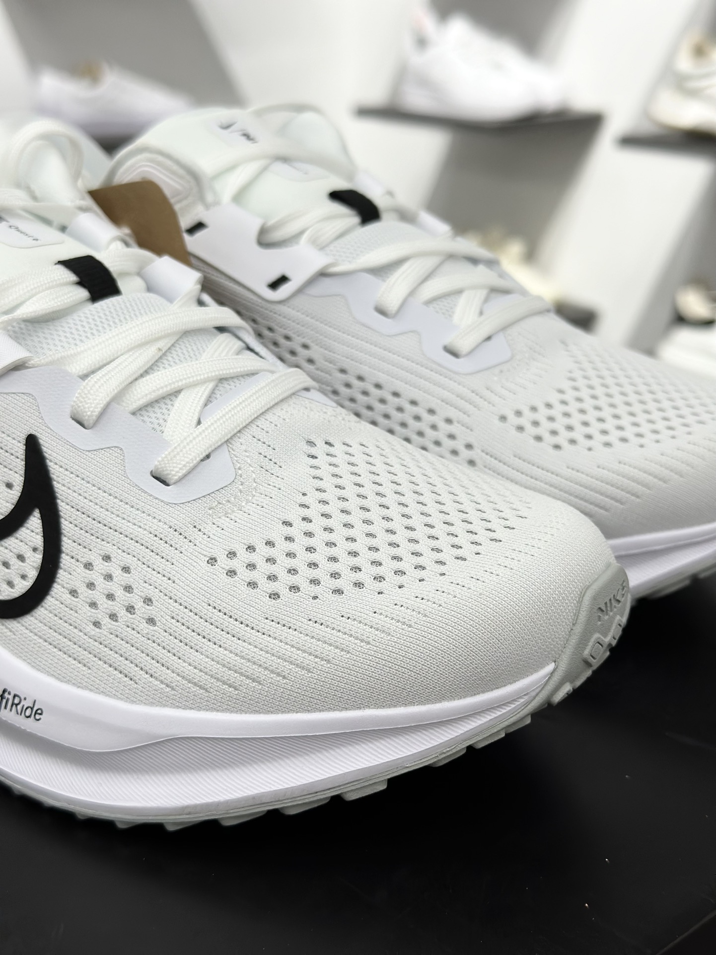 180 Nike Quest 6极速6代 网面透气 时尚休闲跑步鞋 FD6033-100