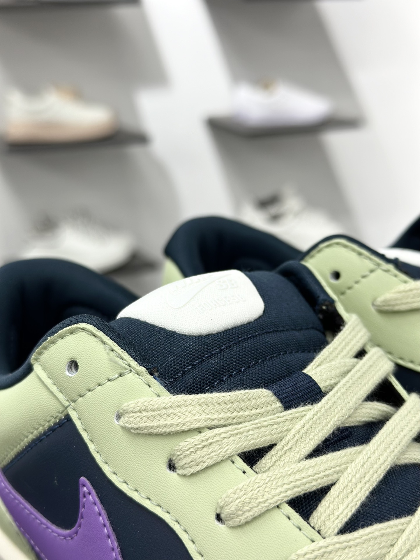 160 Nike SB Force 58 硫化杯底 传统篮球风格 Nike SB Force 58 男/女滑板鞋 DV5476-300