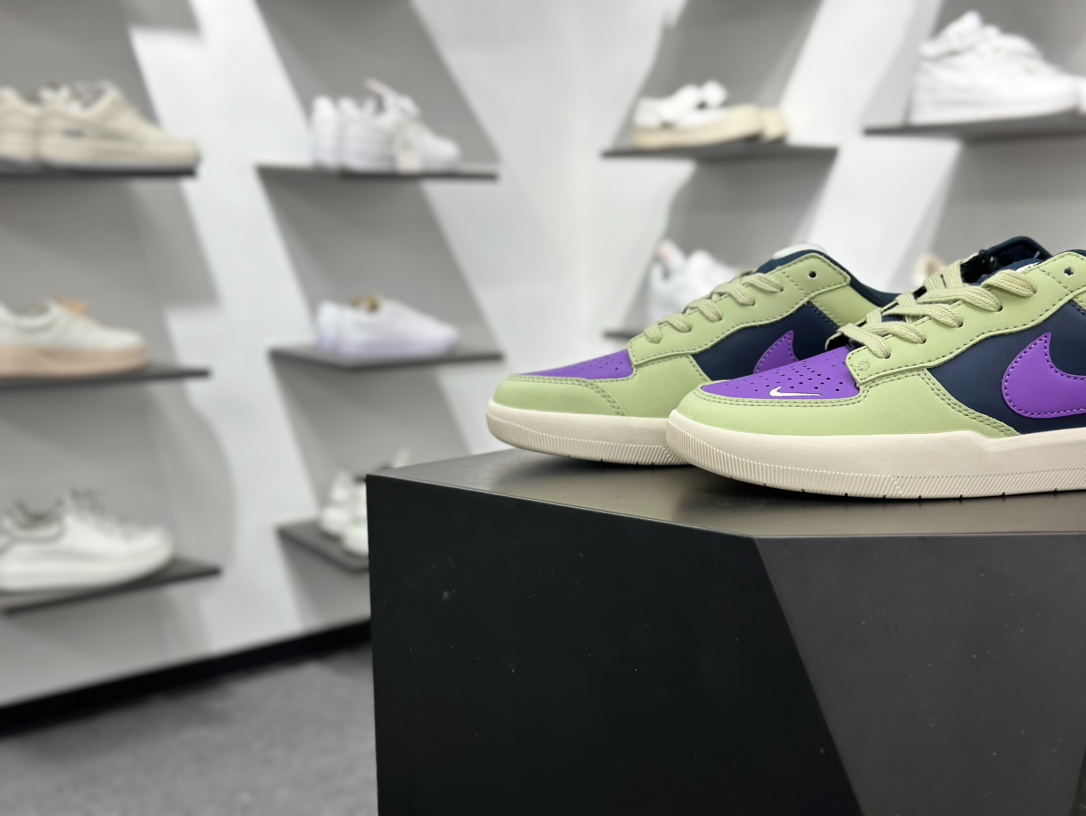 160 Nike SB Force 58 硫化杯底 传统篮球风格 Nike SB Force 58 男/女滑板鞋 DV5476-300
