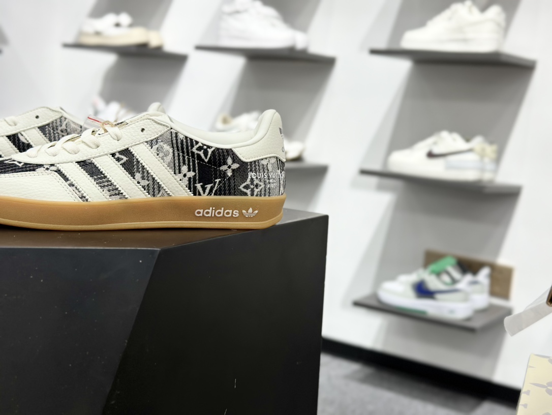 220 Adidas Samba OG 桑巴舞街头系列德训运动板鞋 SC9207-730