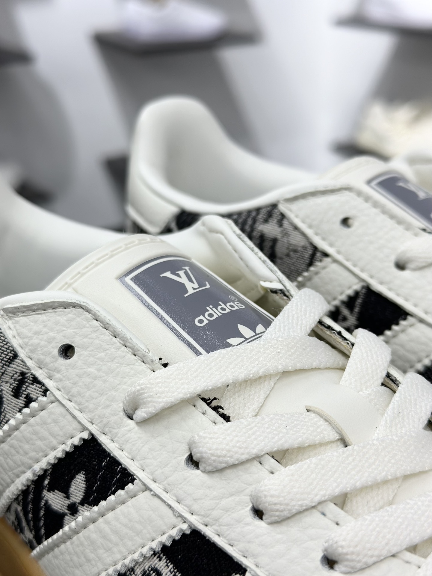 220 Adidas Samba OG 桑巴舞街头系列德训运动板鞋 SC9207-730