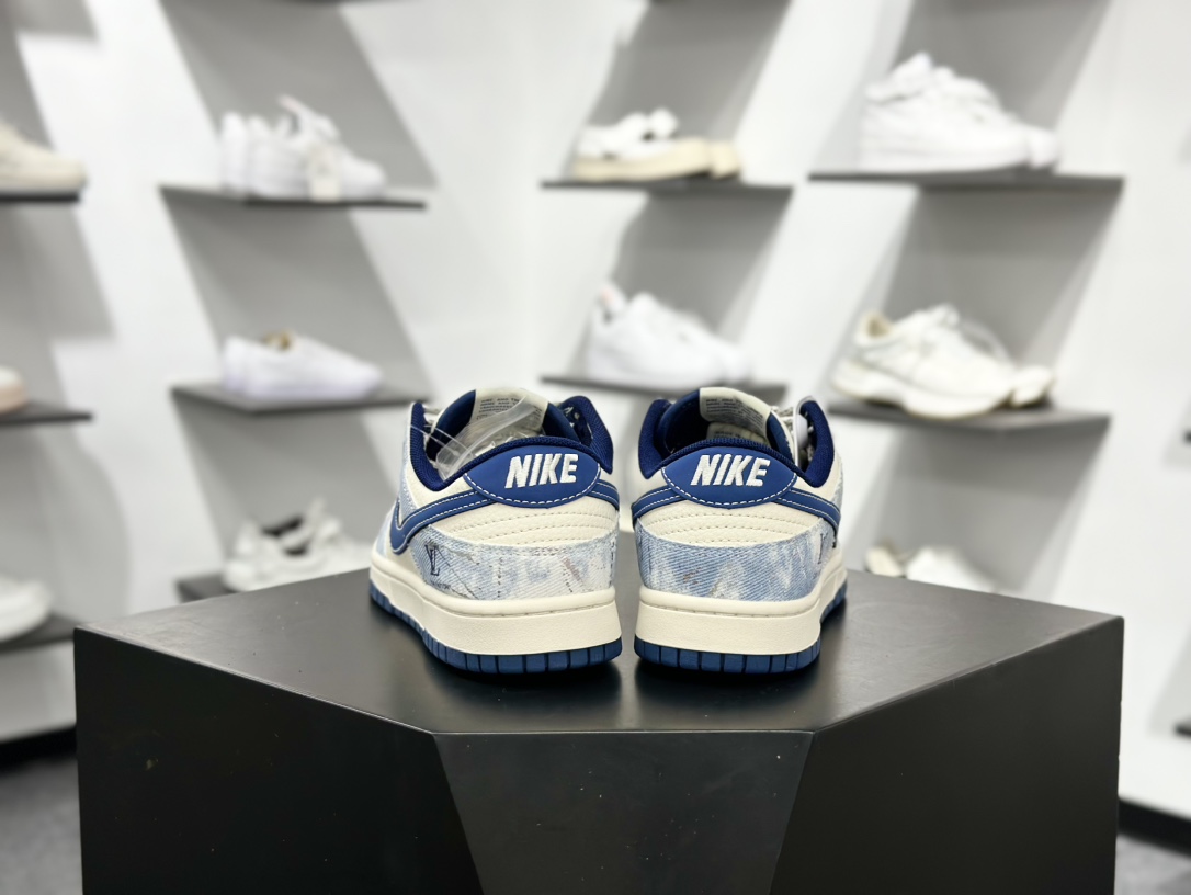 280 Nike Air Dunk LOW 1“LV联名——牛仔夜幕蓝 ” 经典牛仔蓝搭配 满天星鞋带 海外潮流爆款 JP1628-019-Chinese UA Cheap High Quatity Brand Clothes Bags handbags Sneakers wholesale wholesaler seller from China Factory suppliers Fashion Clothing Shoes best Quality Beautiful Price 280 Nike Air Dunk LOW 1“LV联名——牛仔夜幕蓝 ” 经典牛仔蓝搭配 满天星鞋带 海外潮流爆款 JP1628-019