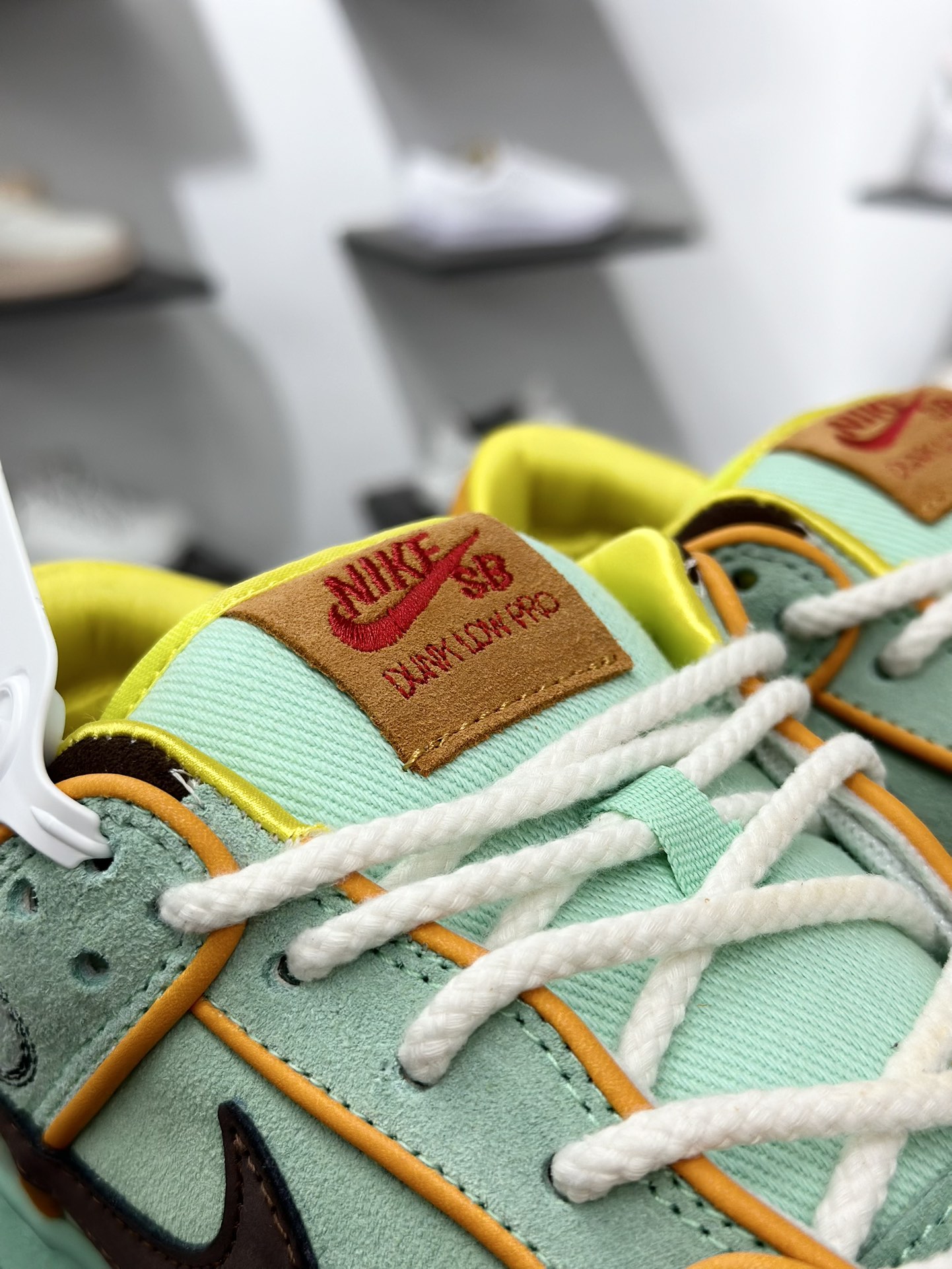 220 NK SB Dunk Low 黑人月黑绿 HF3058-300