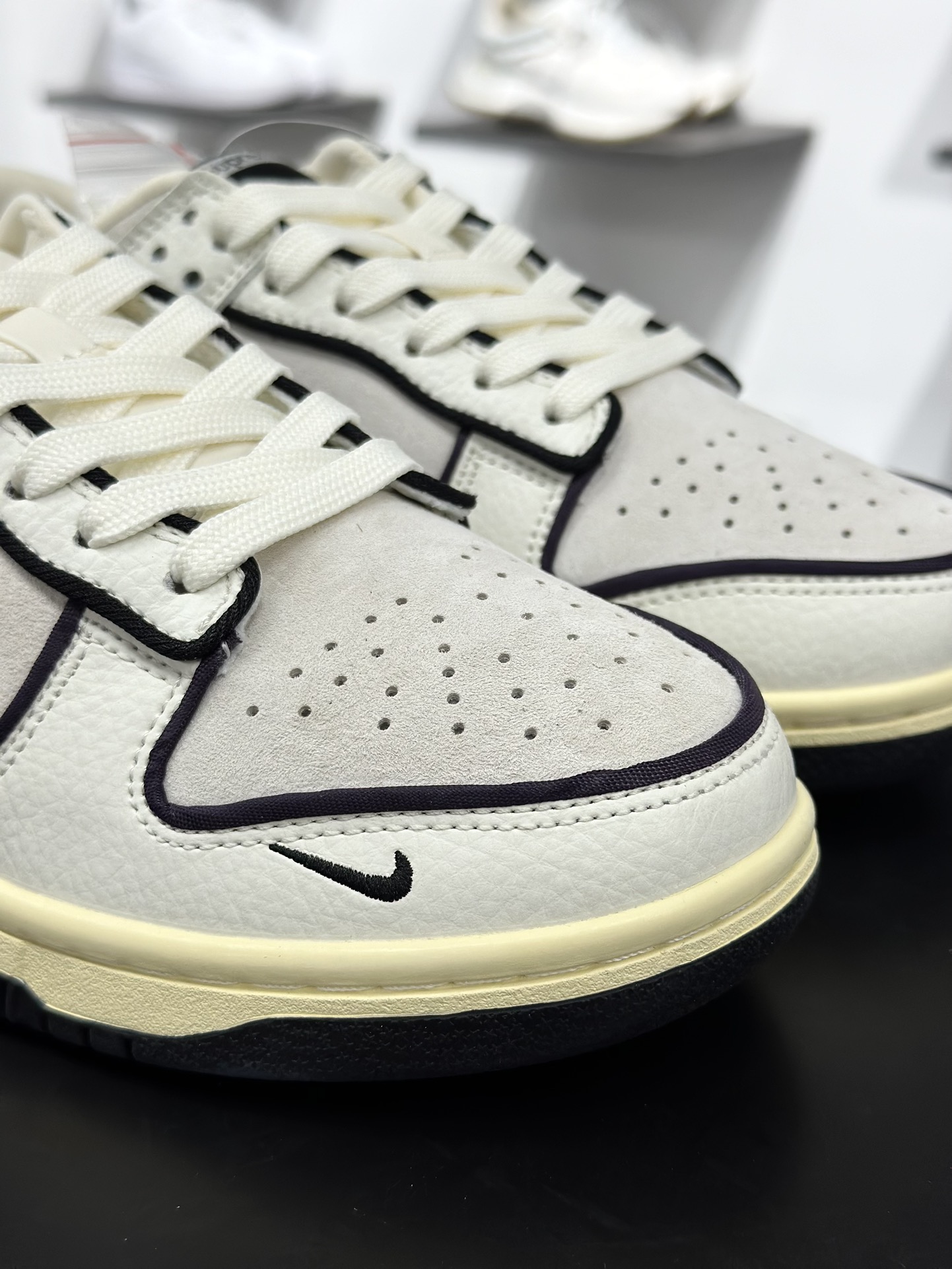 280 Nike SB Dunk Low Sup联名 白黑变色 周年高端定制 低帮休闲板鞋 SC9207-409