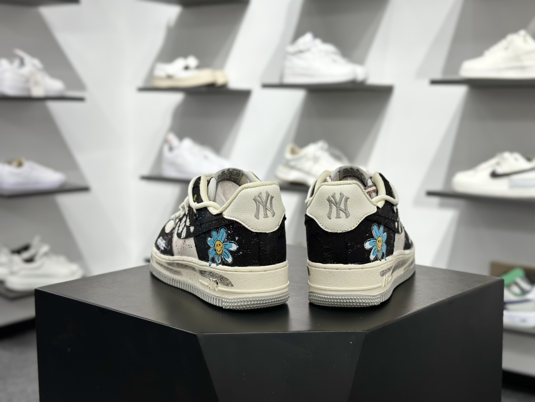 260 手绘涂鸦“蓝调雏菊”“Blue Daisy”空军一号定制板鞋 蓝调雏菊 BD7007-333-Chinese UA Cheap High Quatity Brand Clothes Bags handbags Sneakers wholesale wholesaler seller from China Factory suppliers Fashion Clothing Shoes best Quality Beautiful Price 260 手绘涂鸦“蓝调雏菊”“Blue Daisy”空军一号定制板鞋 蓝调雏菊 BD7007-333