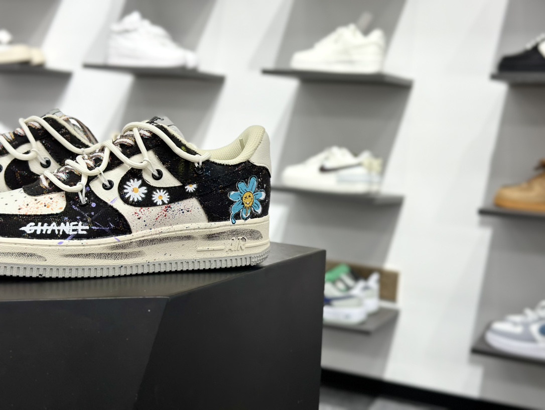 260 手绘涂鸦“蓝调雏菊”“Blue Daisy”空军一号定制板鞋 蓝调雏菊 BD7007-333-Chinese UA Cheap High Quatity Brand Clothes Bags handbags Sneakers wholesale wholesaler seller from China Factory suppliers Fashion Clothing Shoes best Quality Beautiful Price 260 手绘涂鸦“蓝调雏菊”“Blue Daisy”空军一号定制板鞋 蓝调雏菊 BD7007-333