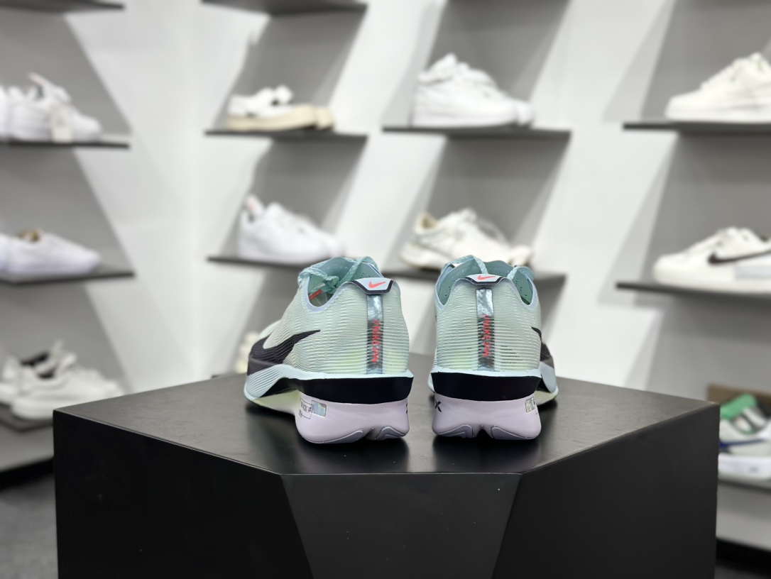 220 Nike ZoomX Vaporfly NEXT% 4 马拉松系列公路竞速超轻缓震跑步鞋 HF6412-400