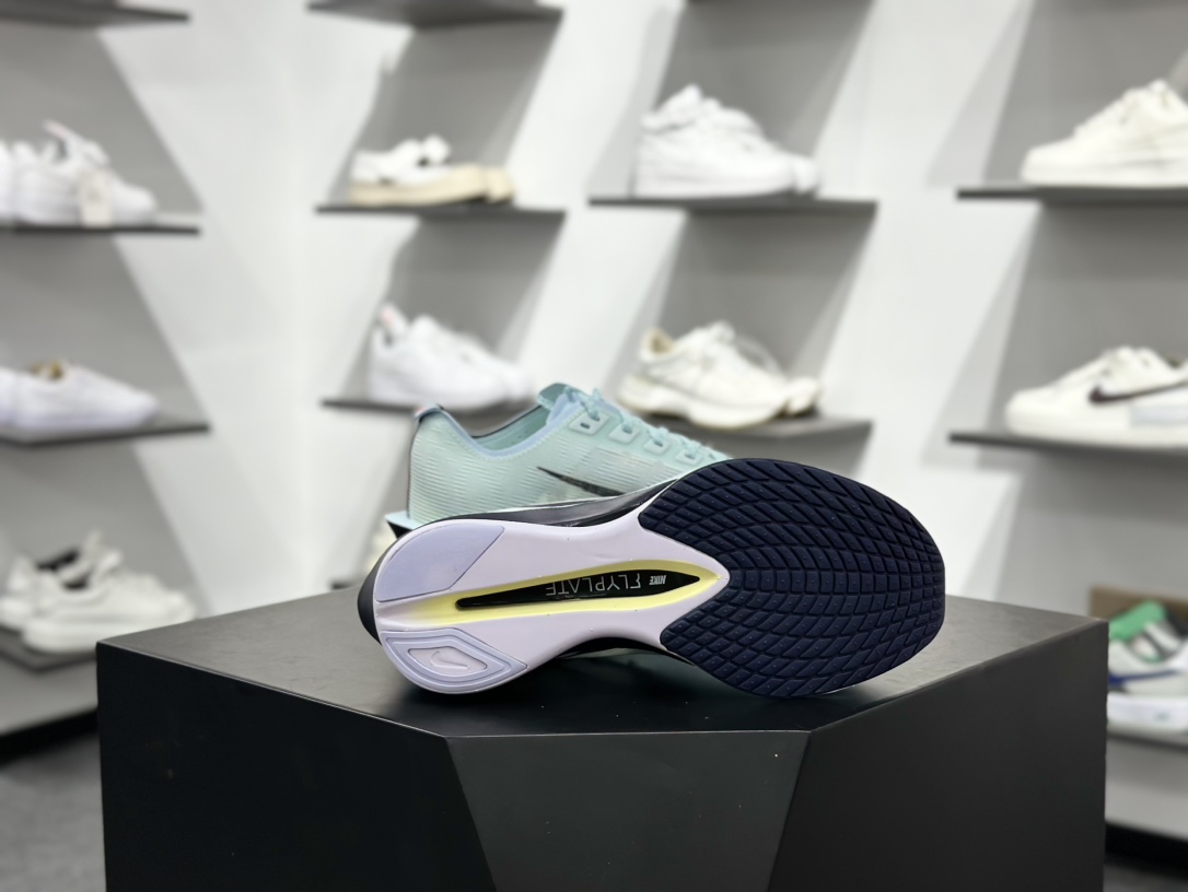 220 Nike ZoomX Vaporfly NEXT% 4 马拉松系列公路竞速超轻缓震跑步鞋 HF6412-400