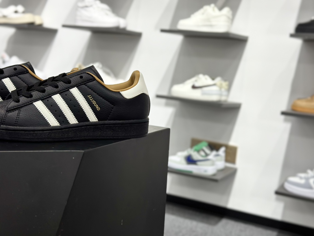140 Adidas SUPERSTAR W JJJJOUND IH8150