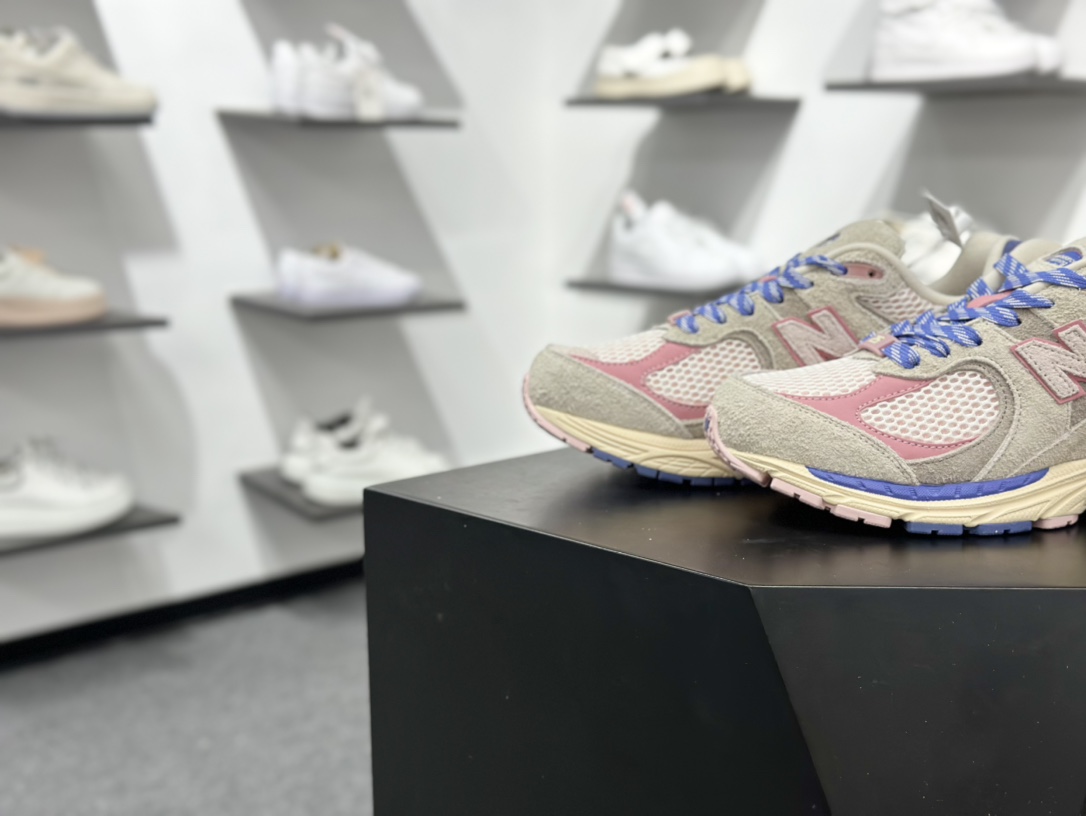 200 New Balance 2002 复古单品 鞋款延续了经典科技 M2002RHE-Chinese UA Cheap High Quatity Brand Clothes Bags handbags Sneakers wholesale wholesaler seller from China Factory suppliers Fashion Clothing Shoes best Quality Beautiful Price 200 New Balance 2002 复古单品 鞋款延续了经典科技 M2002RHE