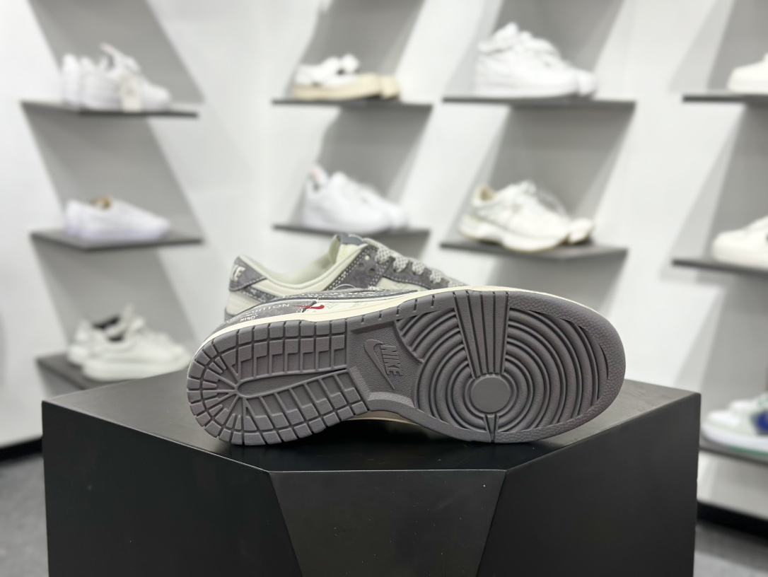 280 Nike SB Dunk Low LV联名 三勾夜光灰底满天星 周年高端定制 低帮休闲板鞋 YX5066-361-Chinese UA Cheap High Quatity Brand Clothes Bags handbags Sneakers wholesale wholesaler seller from China Factory suppliers Fashion Clothing Shoes best Quality Beautiful Price 280 Nike SB Dunk Low LV联名 三勾夜光灰底满天星 周年高端定制 低帮休闲板鞋 YX5066-361