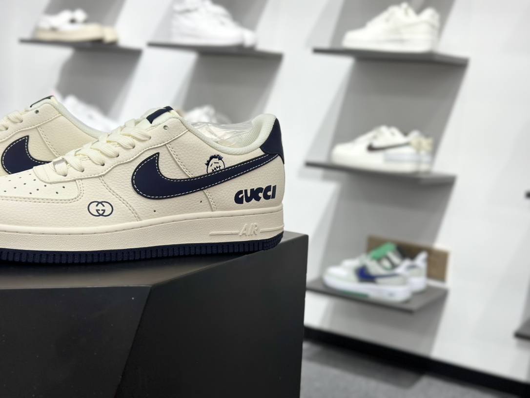 260 Gucci x Nike Air Force 1 鬼脸米蓝 QW5836-006