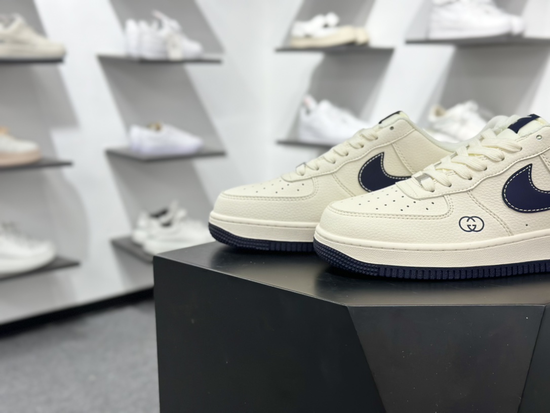 260 Gucci x Nike Air Force 1 鬼脸米蓝 QW5836-006