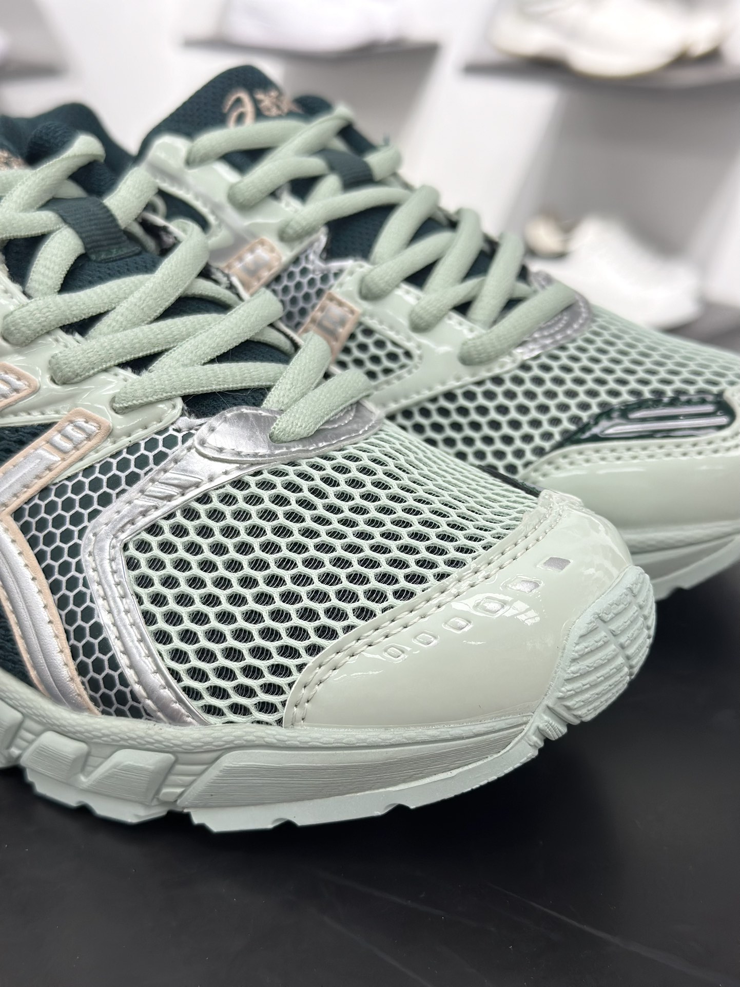 200 Asics GEL-DS TRAINER 14亚瑟士 复古运动休闲运动鞋 1203A607-300