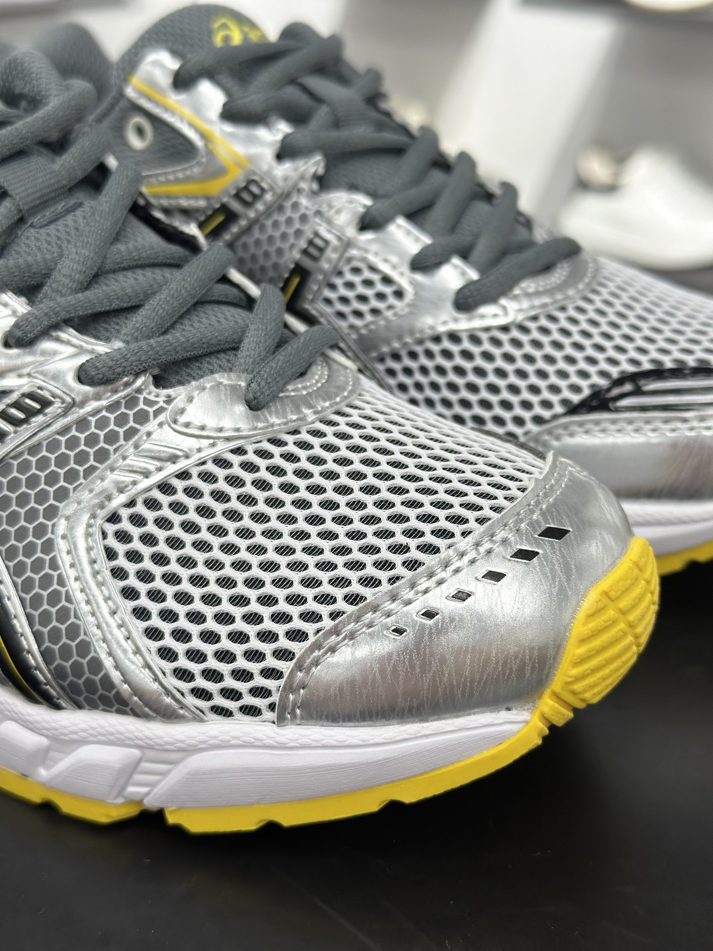 200 Asics GEL-DS TRAINER 14亚瑟士 复古运动休闲运动鞋 1203A607-101