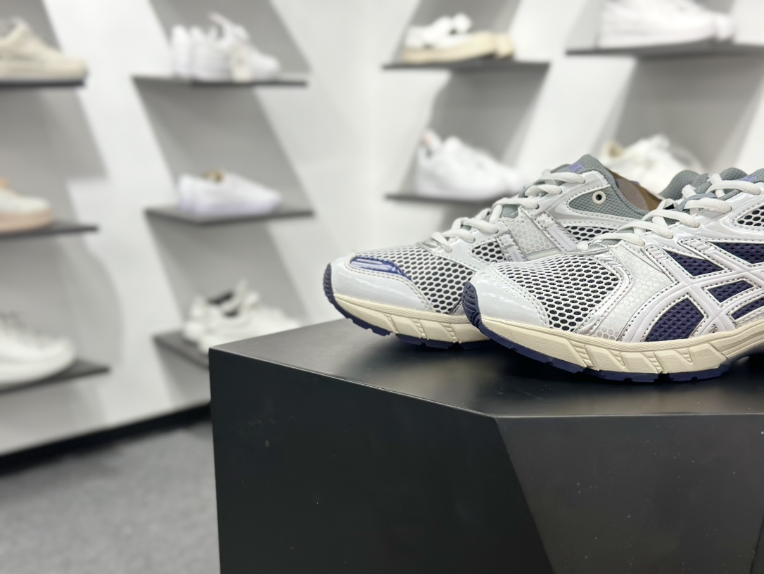 200 Asics GEL-DS TRAINER 14亚瑟士 复古运动休闲运动鞋 1203A607-100