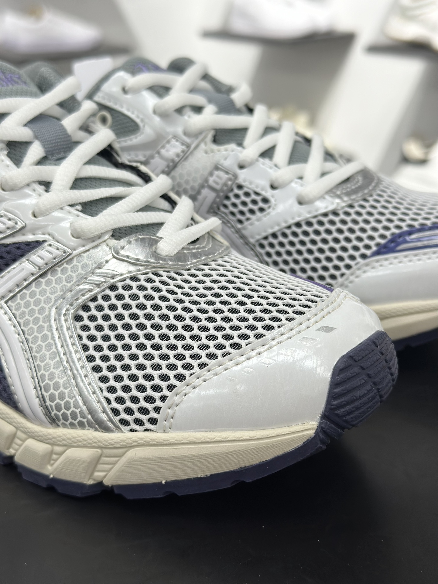 200 Asics GEL-DS TRAINER 14亚瑟士 复古运动休闲运动鞋 1203A607-100