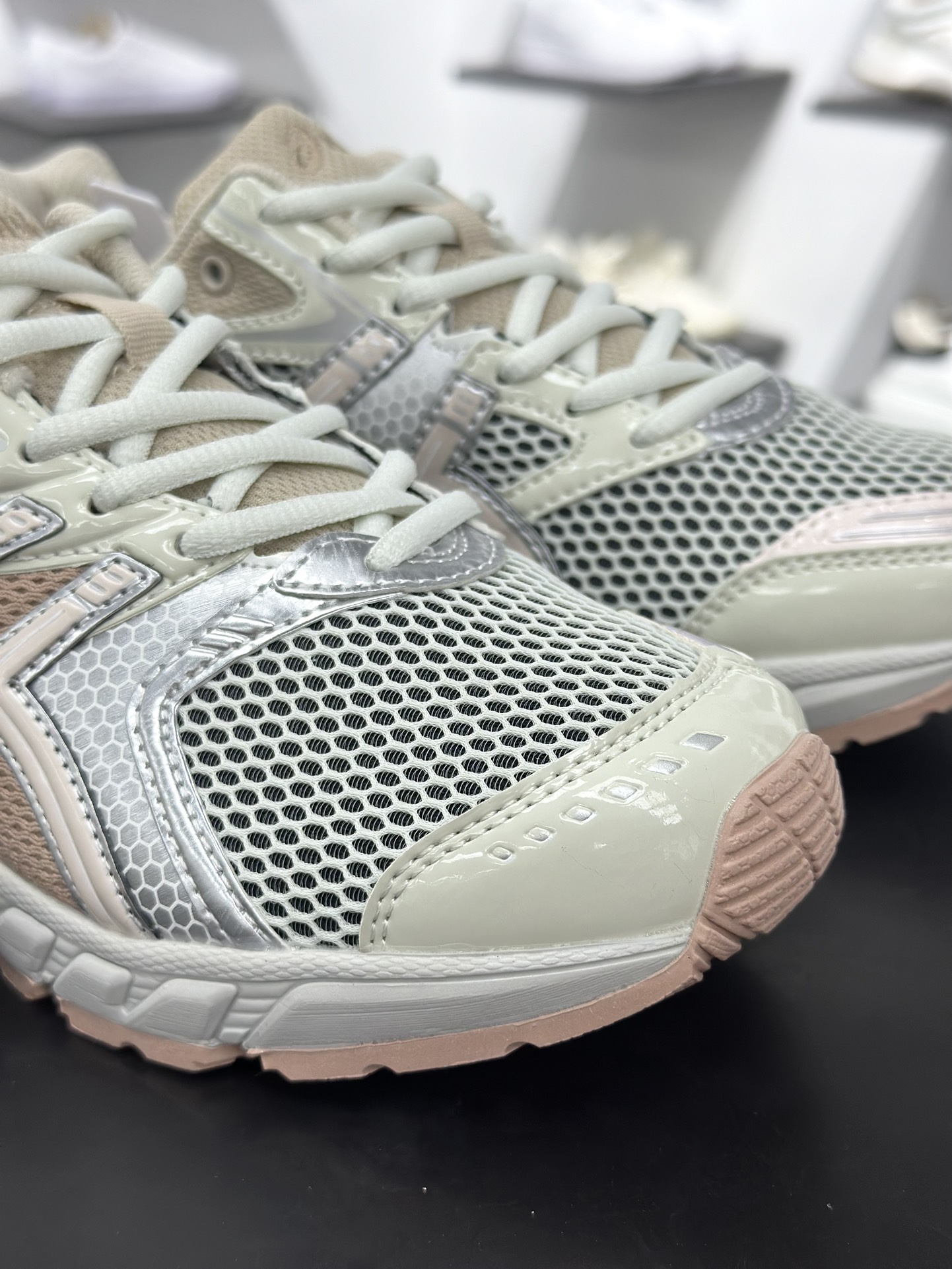 200 Asics GEL-DS TRAINER 14亚瑟士 复古运动休闲运动鞋 1203A607-301