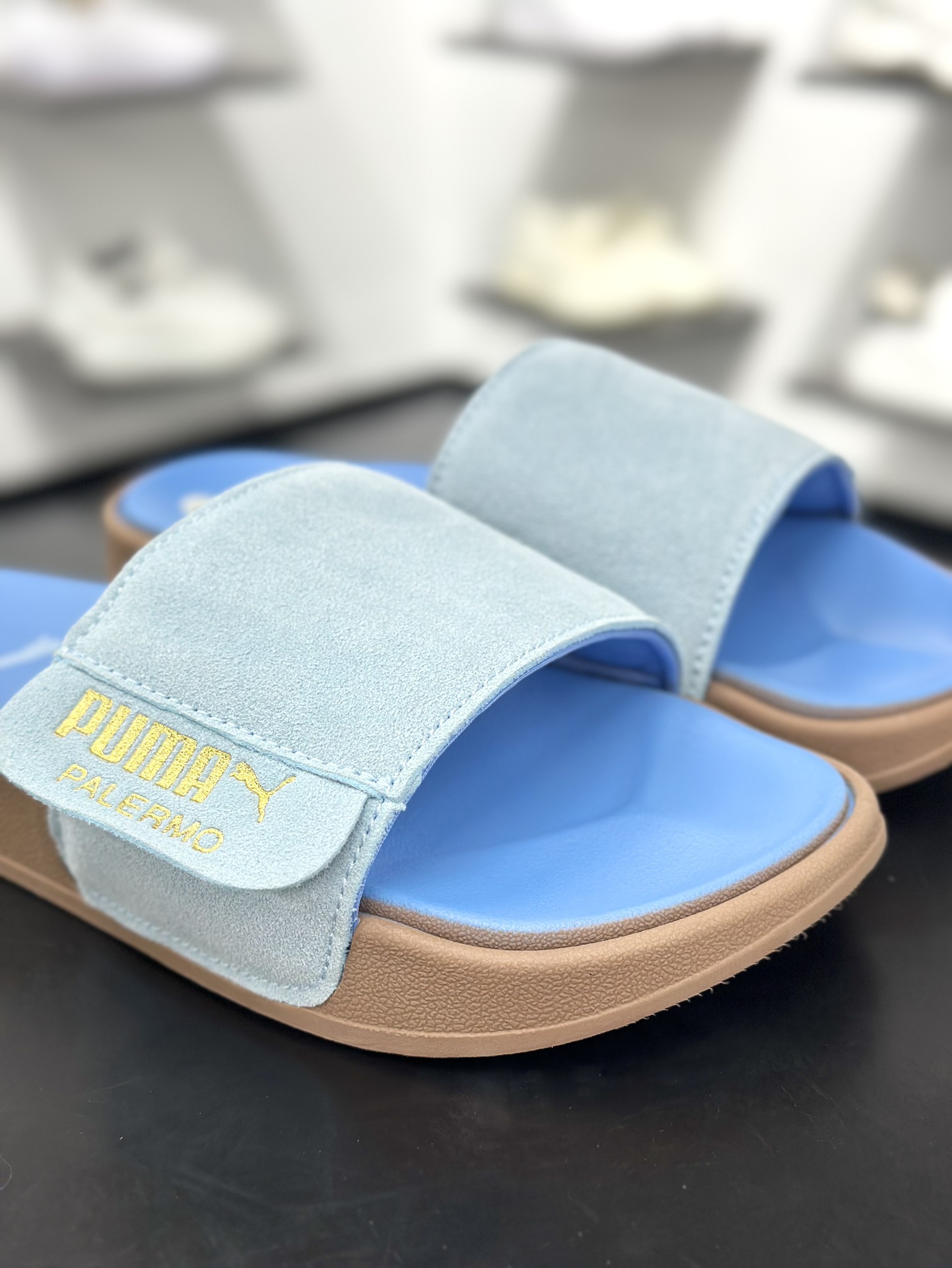 120 PUMA Leadcat 2.0 Palermo Foil 彪马 舒适透气 橡胶底拖鞋拖鞋 399041-05