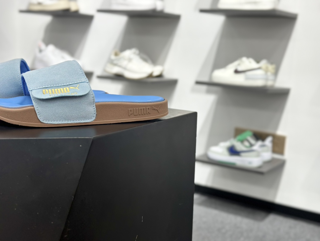 120 PUMA Leadcat 2.0 Palermo Foil 彪马 舒适透气 橡胶底拖鞋拖鞋 399041-05