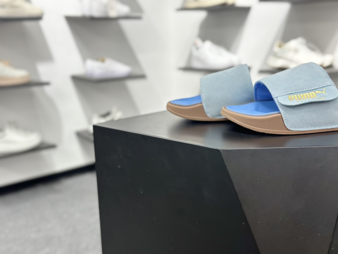 120 PUMA Leadcat 2.0 Palermo Foil 彪马 舒适透气 橡胶底拖鞋拖鞋 399041-05