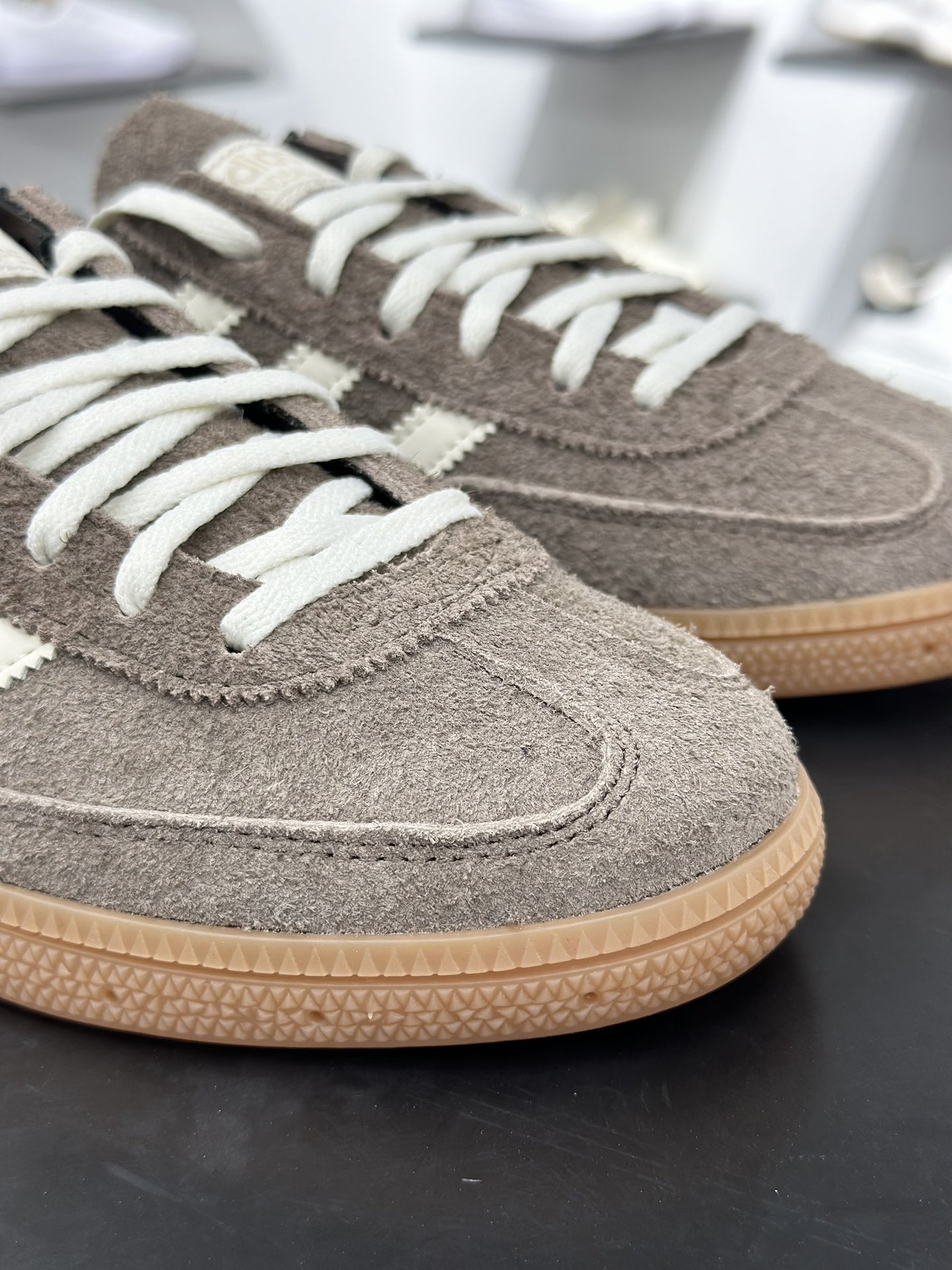 160 S2 Adidas Handball Spezial 复古单品 阿迪达斯经典款复古休闲板鞋 IF6490