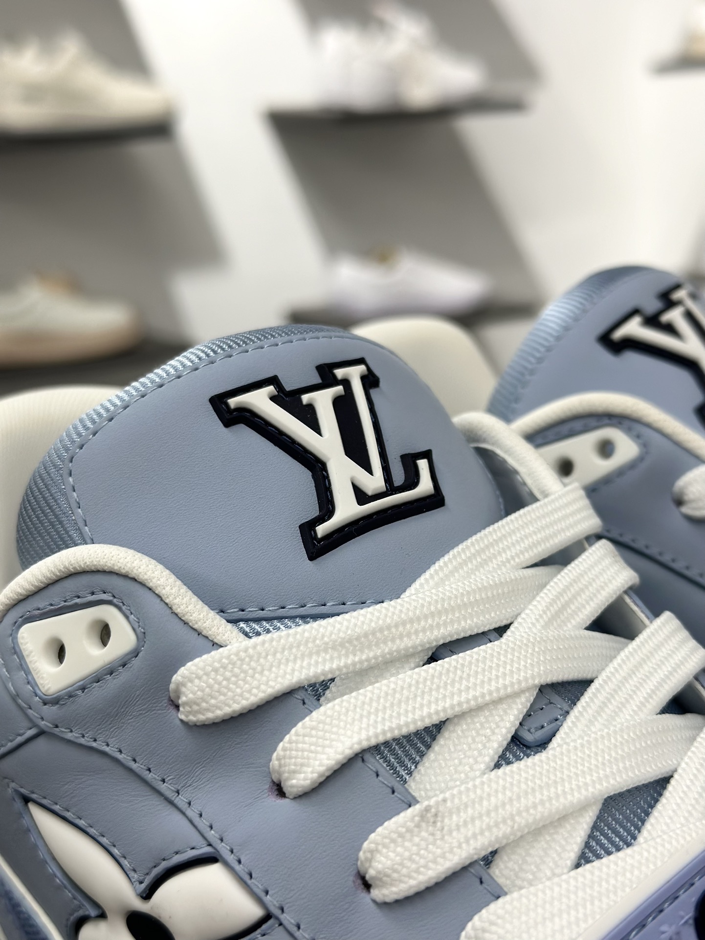 500 Louis Vuitton 路易威登 LV Trainer 低帮休闲板鞋-Chinese UA Cheap High Quatity Brand Clothes Bags handbags Sneakers wholesale wholesaler seller from China Factory suppliers Fashion Clothing Shoes best Quality Beautiful Price 500 Louis Vuitton 路易威登 LV Trainer 低帮休闲板鞋