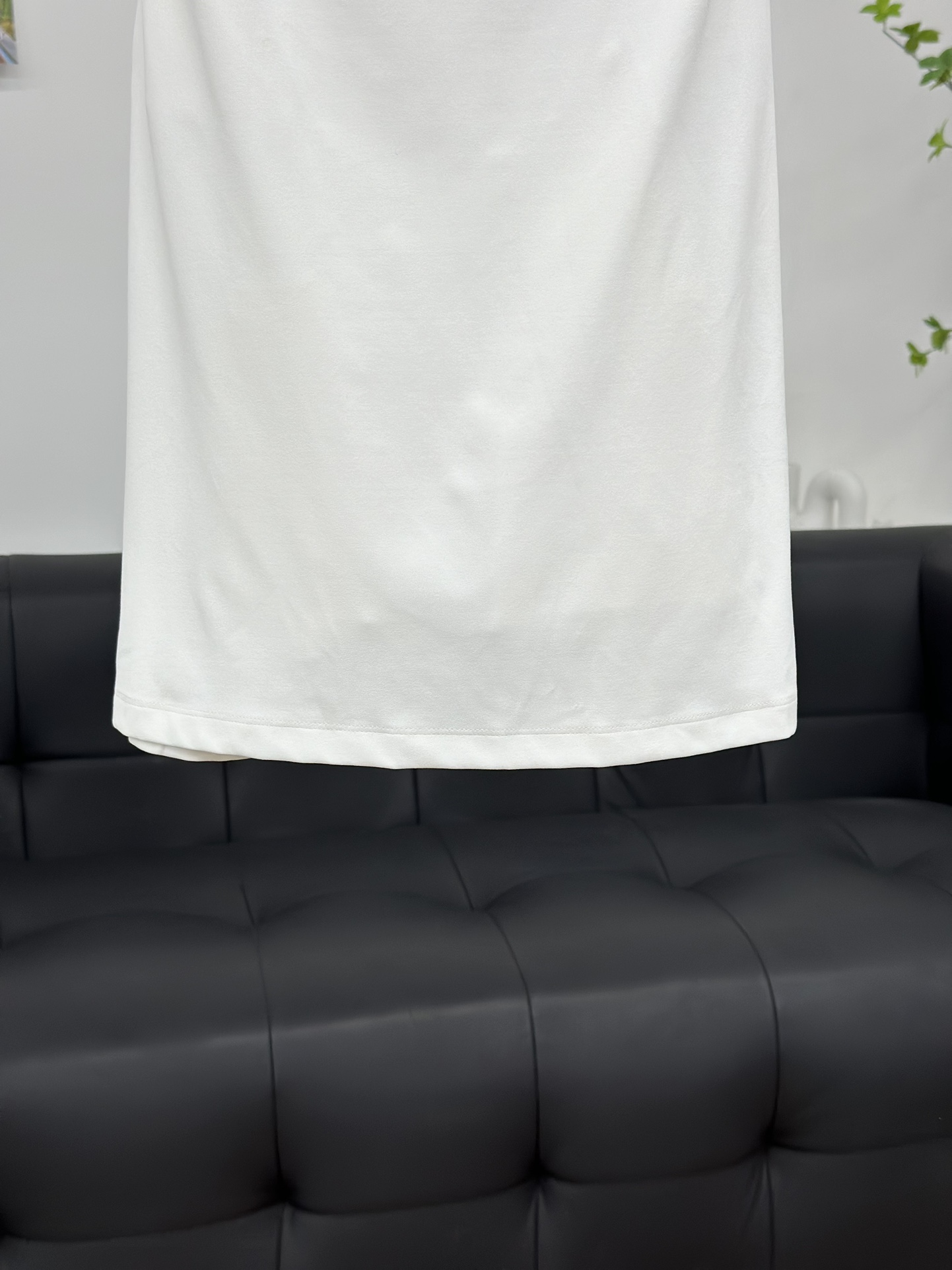 纯色休闲后背镂空设计吊带连衣裙lululemon Alignm 系列的柔滑感受