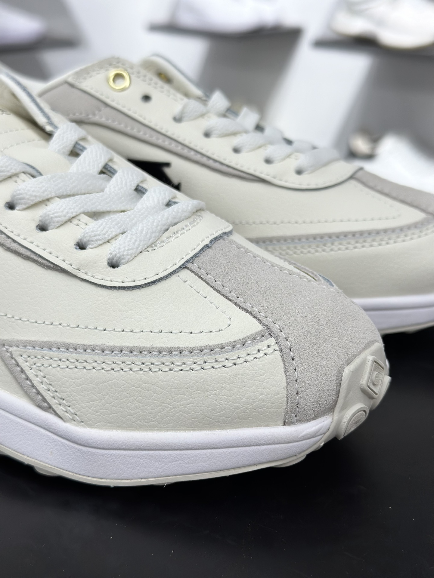 200 迪桑特/Descente Sport Style Chron Racer 时间节奏赛车系列复古经典百搭休闲运动慢跑鞋