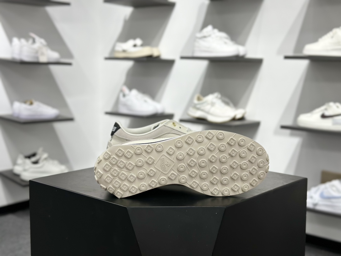 200 迪桑特/Descente Sport Style Chron Racer 时间节奏赛车系列复古经典百搭休闲运动慢跑鞋