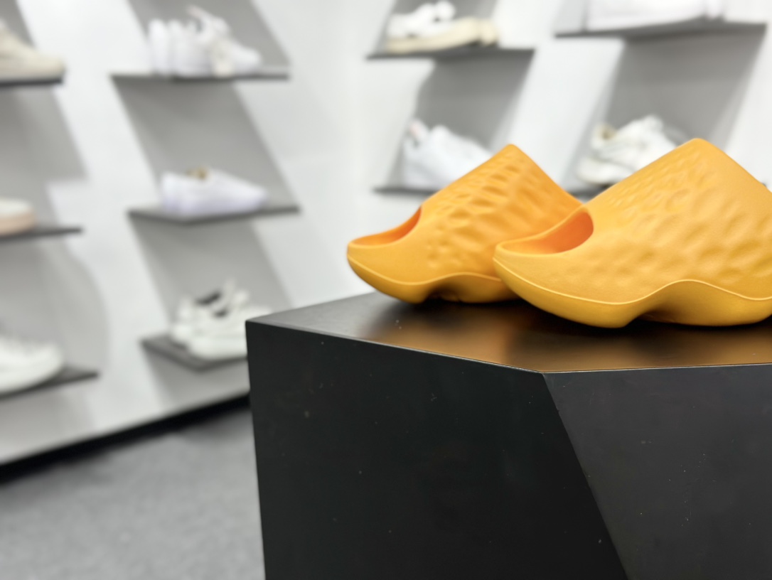 100 New Balance NB Fresh Foam MRSHN Slide ”Cream” 耐磨 一字拖鞋 SUFHUPO3