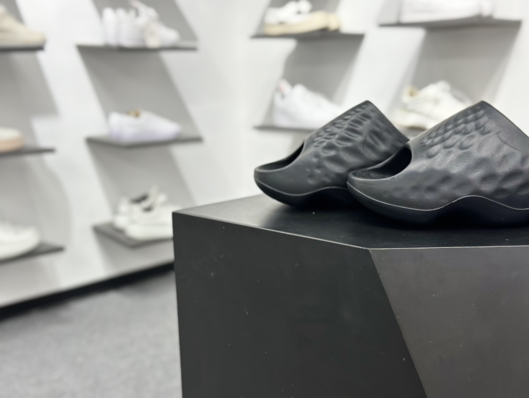 100 New Balance NB Fresh Foam MRSHN Slide ”Cream” 耐磨 一字拖鞋 SUFHUPK3